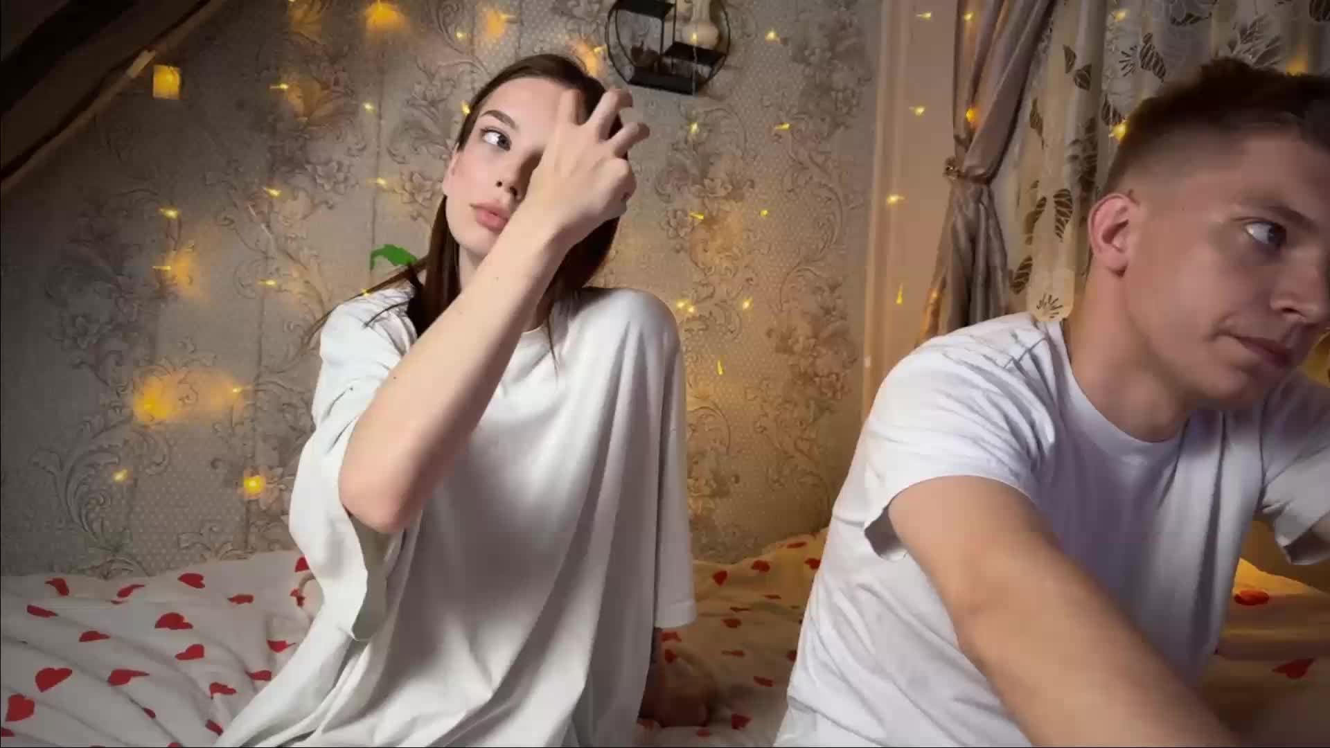 AsyaSky Cam Model Chat September 27, 2025