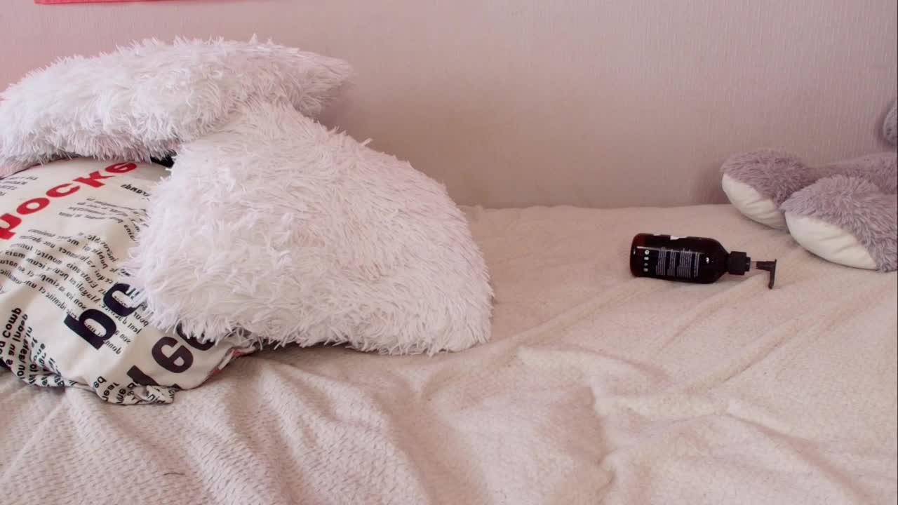 moonrabbitt Cam Model Chat September 27, 2025