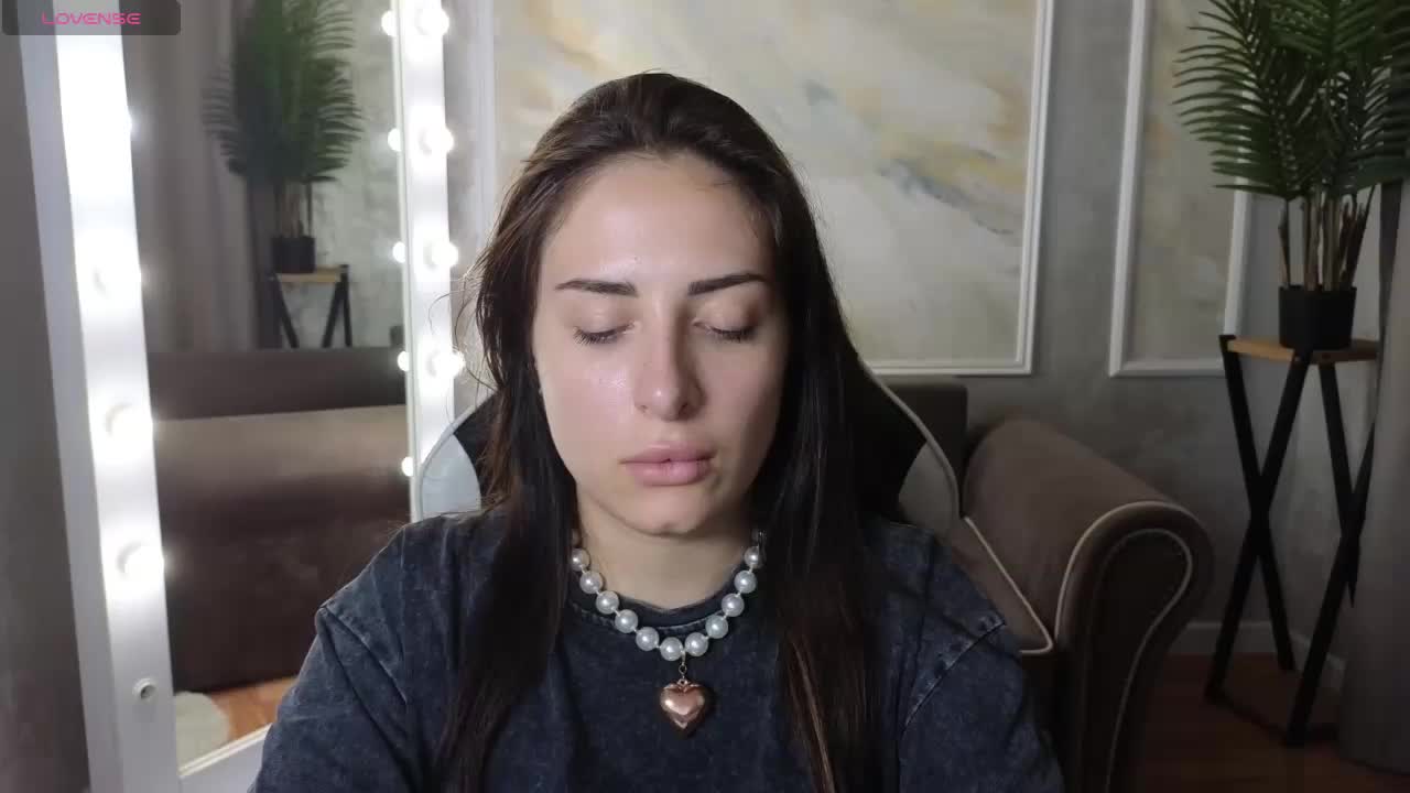 cecelia-love Cam Model Chat September 27, 2025