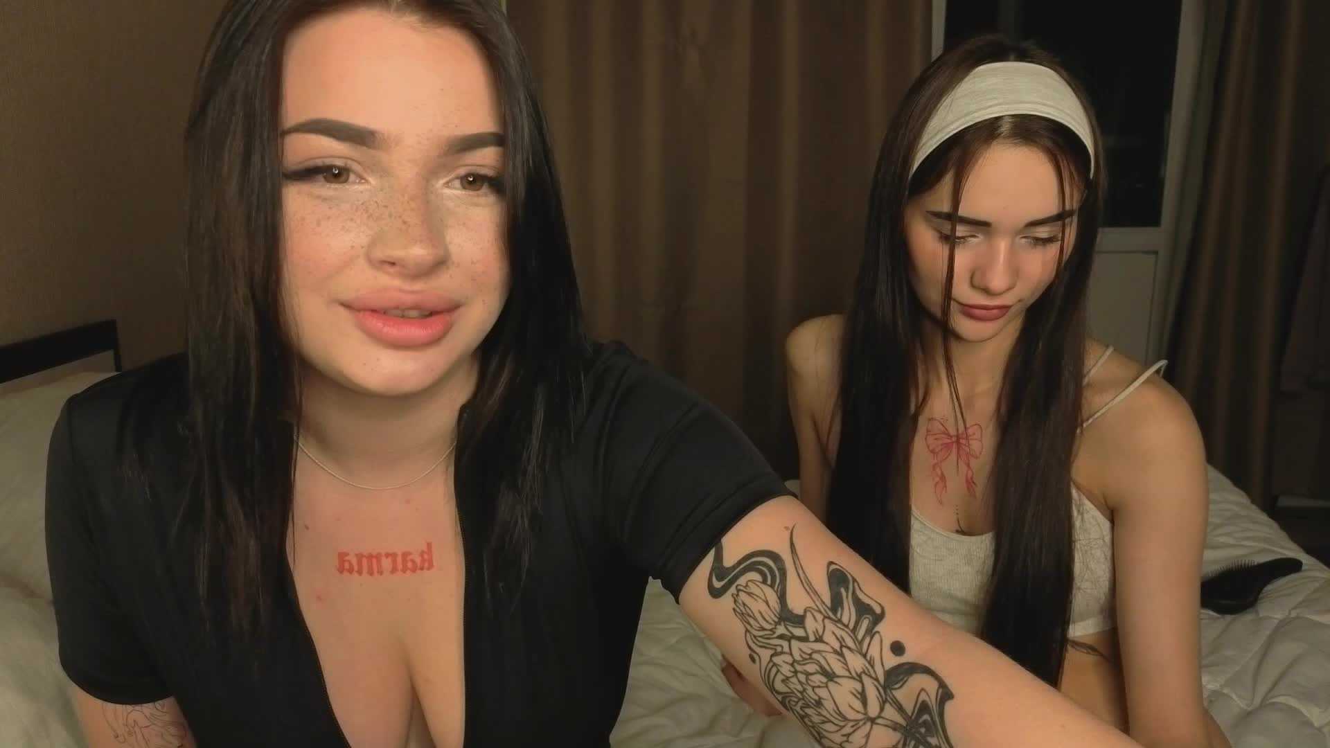 LisaAndDenis Cam Model Chat September 27, 2025