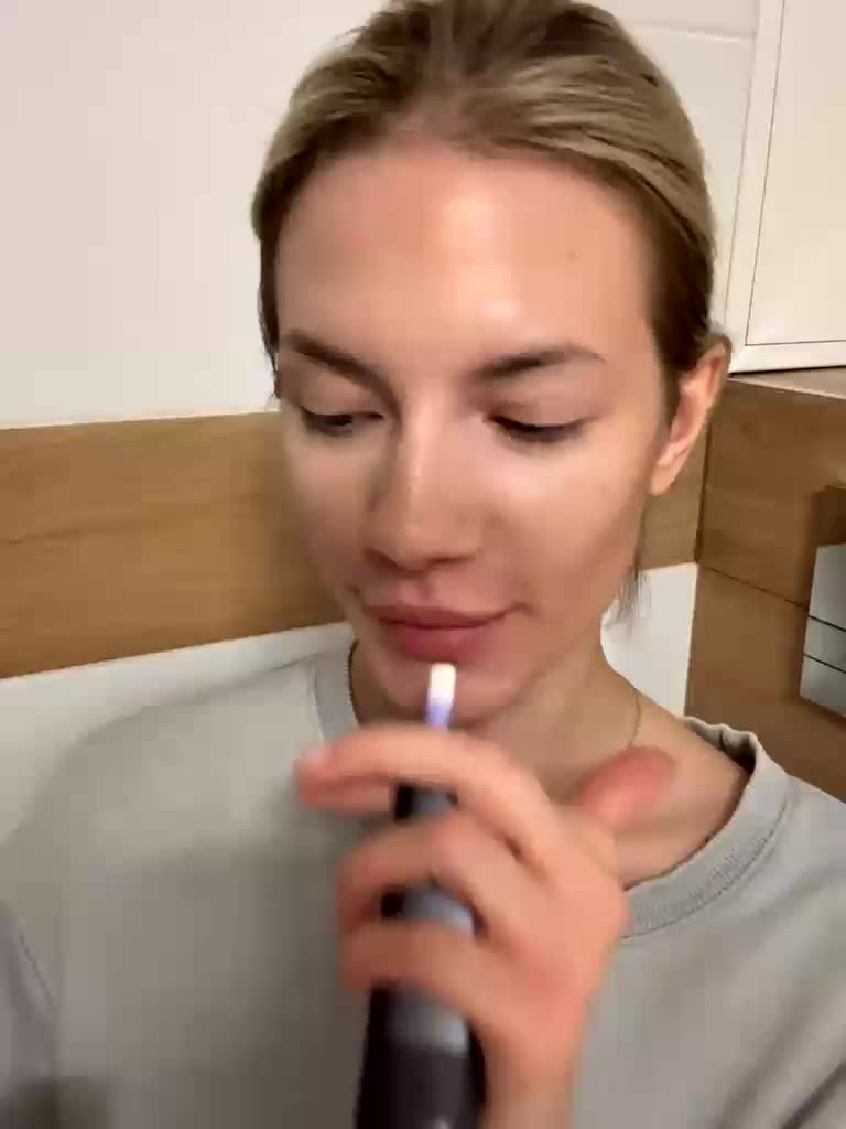 Millashaa Cam Model Chat September 27, 2025