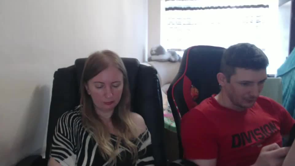 jenisandpeter Cam Model Chat September 27, 2025