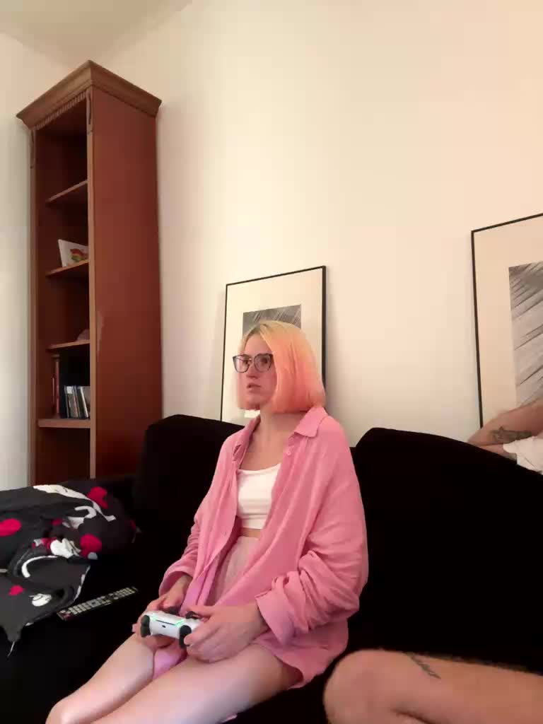 Sexy-Sweets Cam Model Chat September 27, 2025