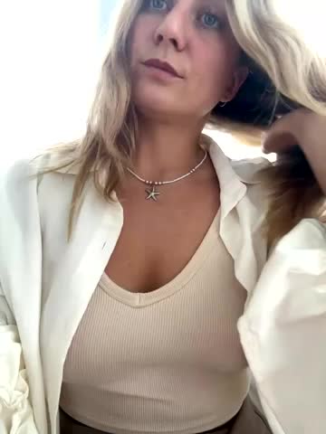 Puzdosia Cam Model Chat September 27, 2025