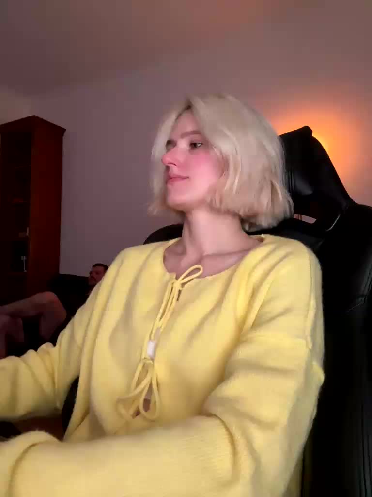 Sexy-Sweets Cam Model Chat September 27, 2025