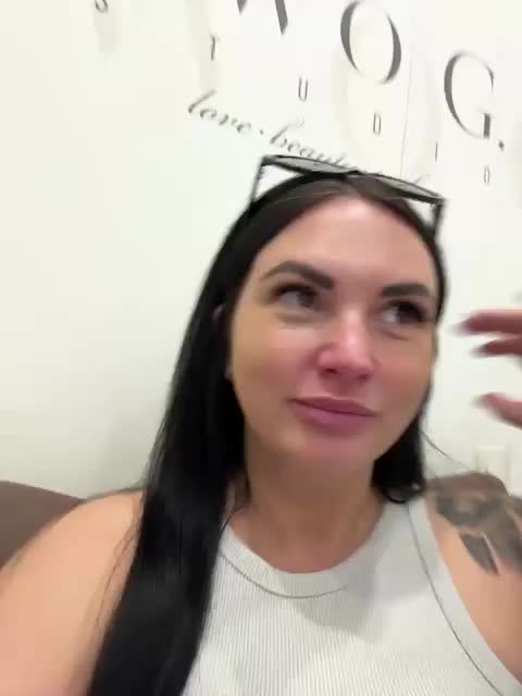 KROSHKA_N Cam Model Chat September 27, 2025