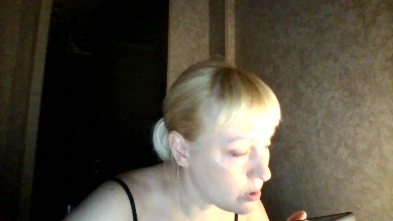 krisss2016 Cam Model Chat September 27, 2025