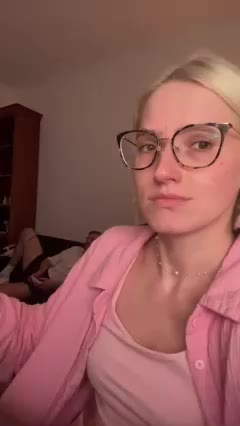 Sexy-Sweets Cam Model Chat September 27, 2025