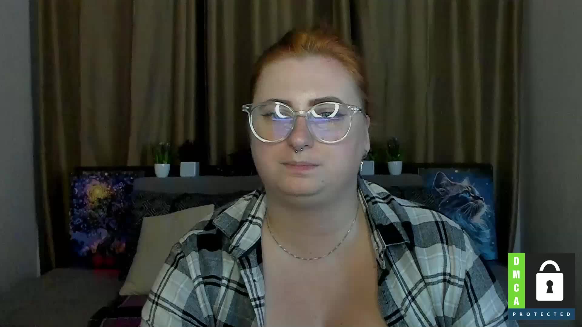 Aliciaredluv Cam Model Chat September 27, 2025