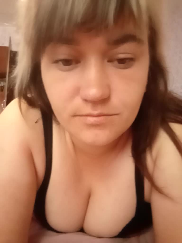 HollyLaBerry Cam Model Chat September 27, 2025