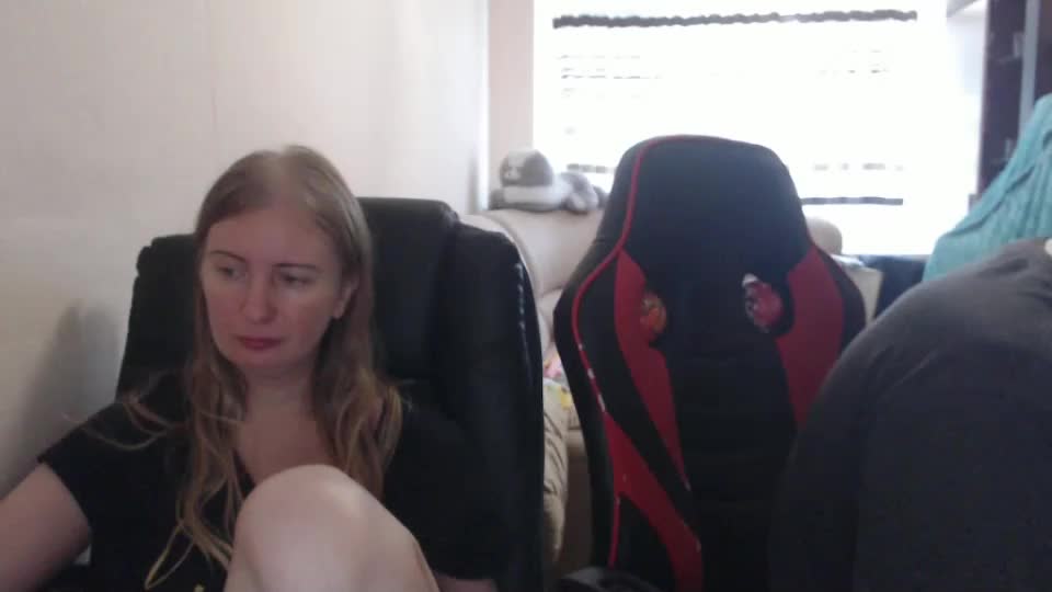 jenisandpeter Cam Model Chat September 27, 2025