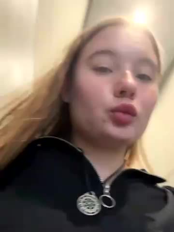 StephanieMur Cam Model Chat September 27, 2025