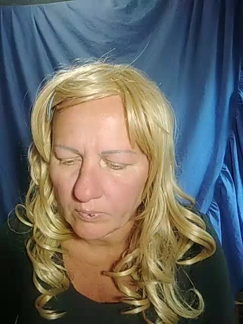 FameLara Cam Model Chat September 27, 2025