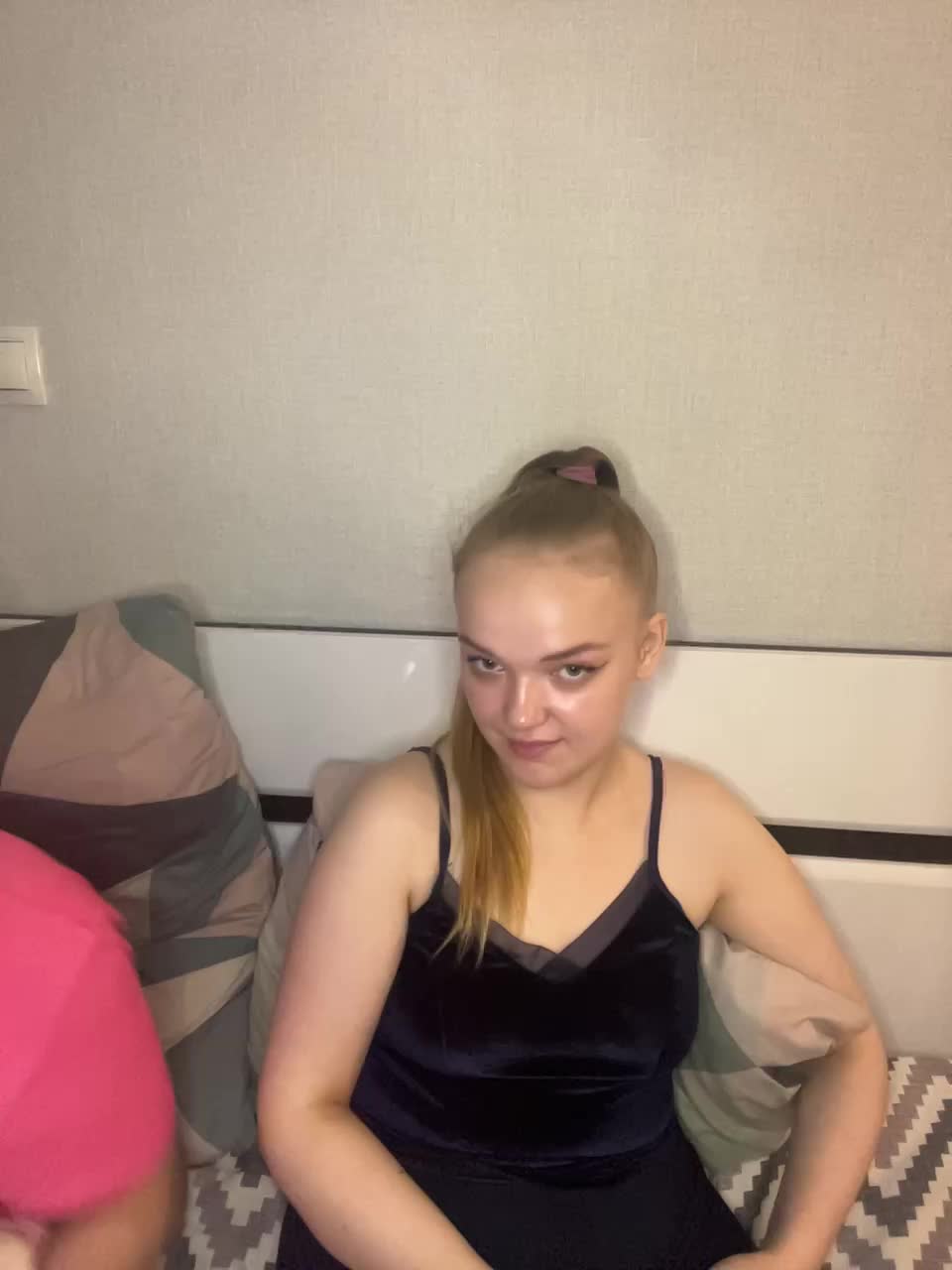 sweet1squirt Cam Model Chat September 27, 2025