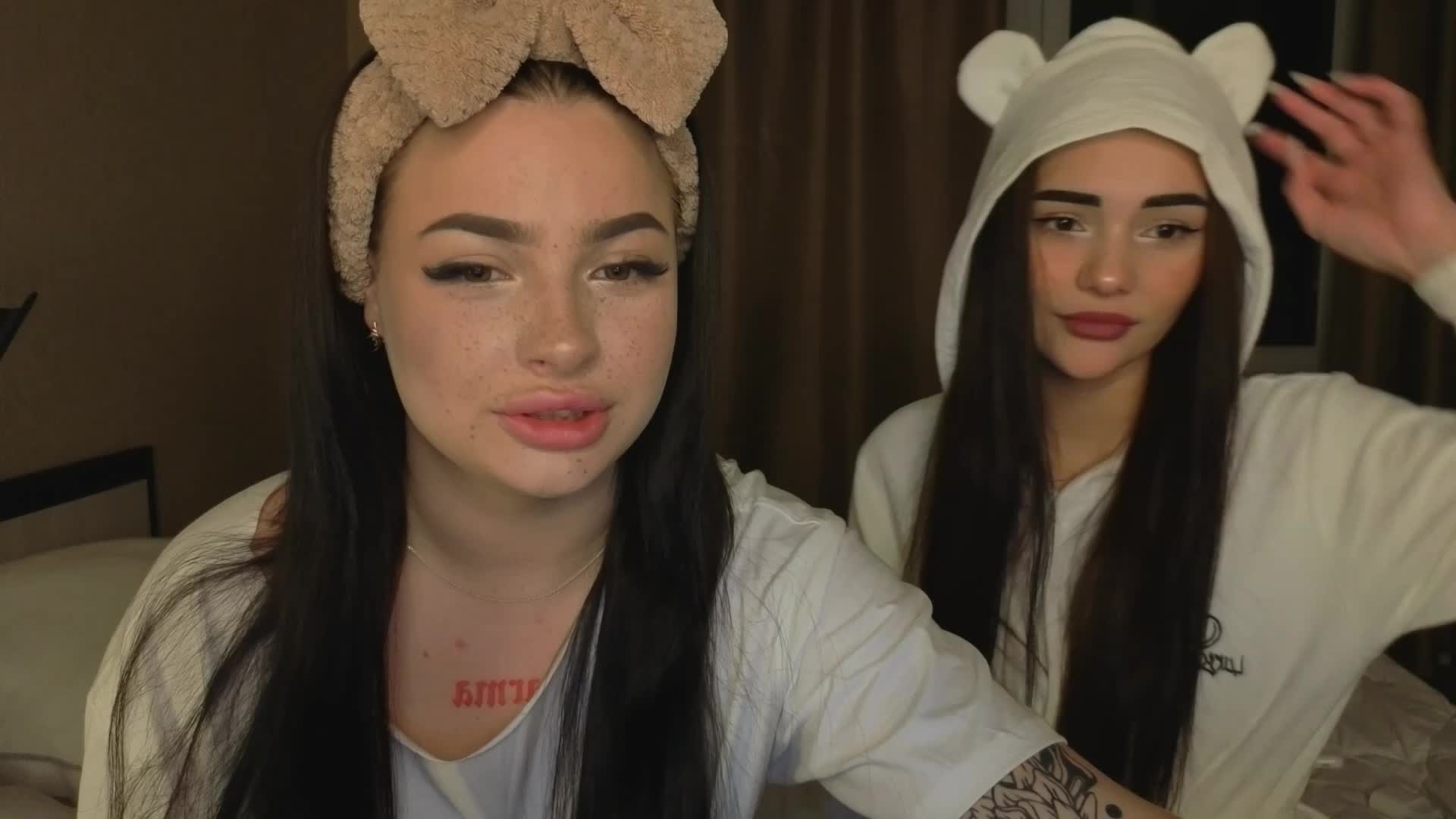 LisaAndDenis Cam Model Chat September 27, 2025