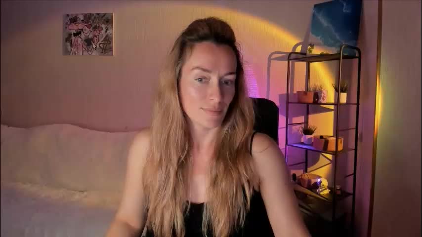 save_the_qween Cam Model Chat September 27, 2025