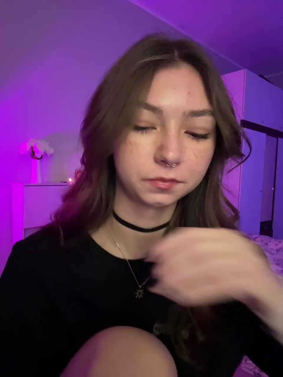 ShyAlya Cam Model Chat September 27, 2025