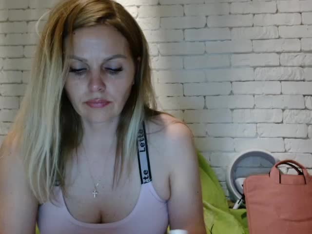AngelAlone Cam Model Chat September 27, 2025