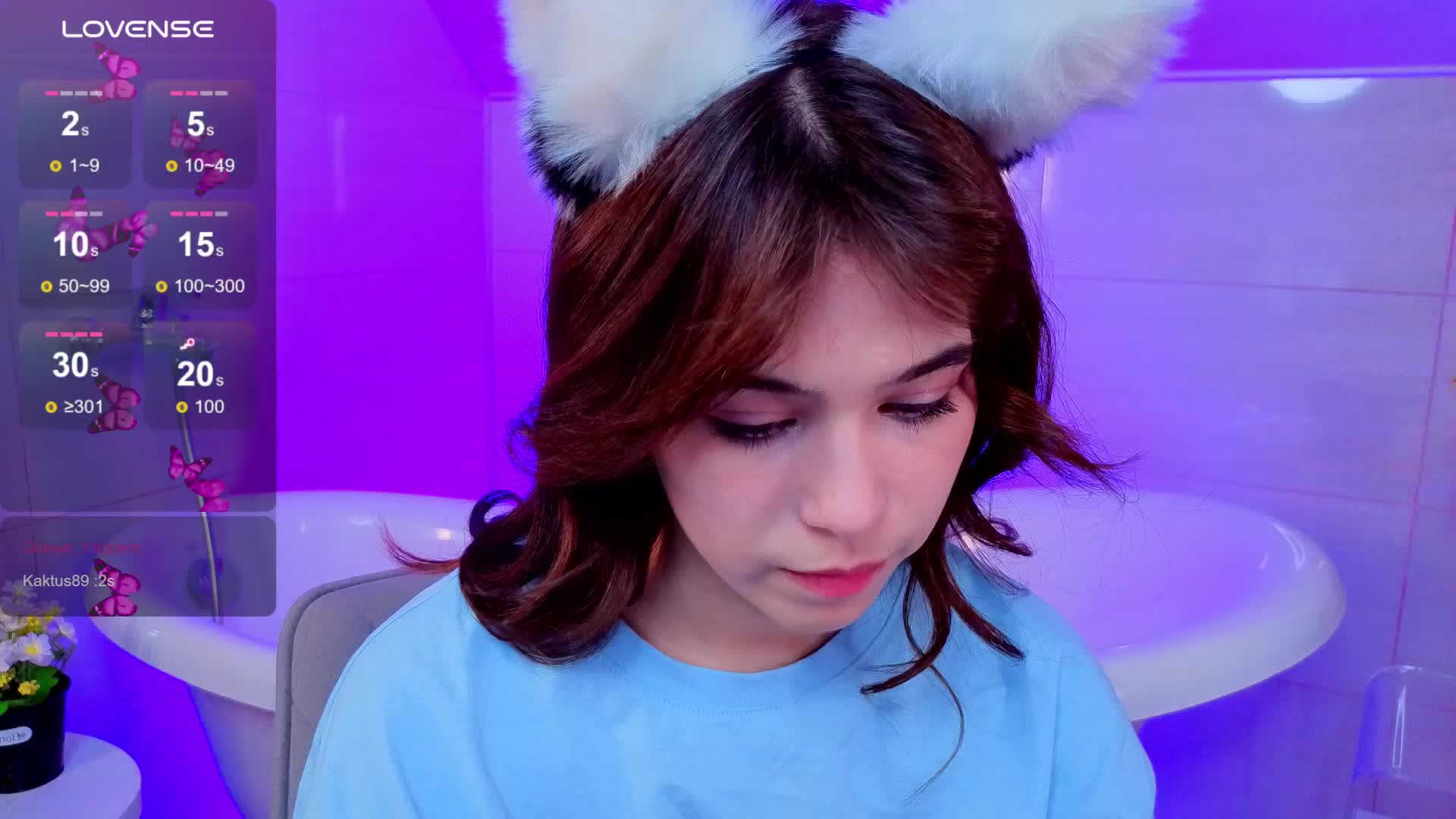 CoralineJones Cam Model Chat September 27, 2025