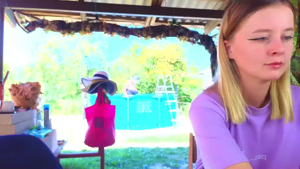 sassy_seasons Cam Model Chat September 27, 2025