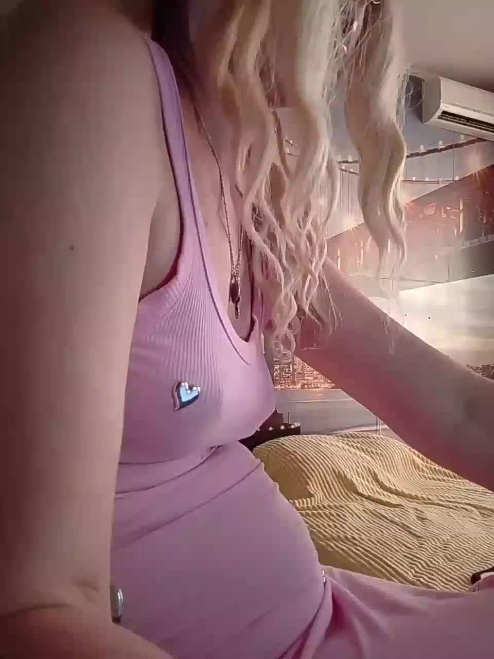 MoniKkkkkkkkkk Cam Model Chat September 27, 2025