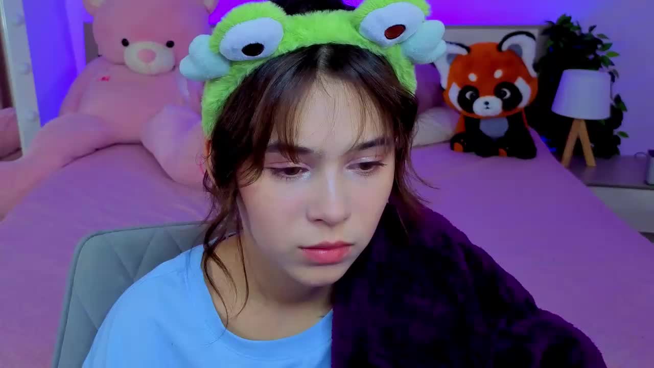 CoralineJones Cam Model Chat September 27, 2025