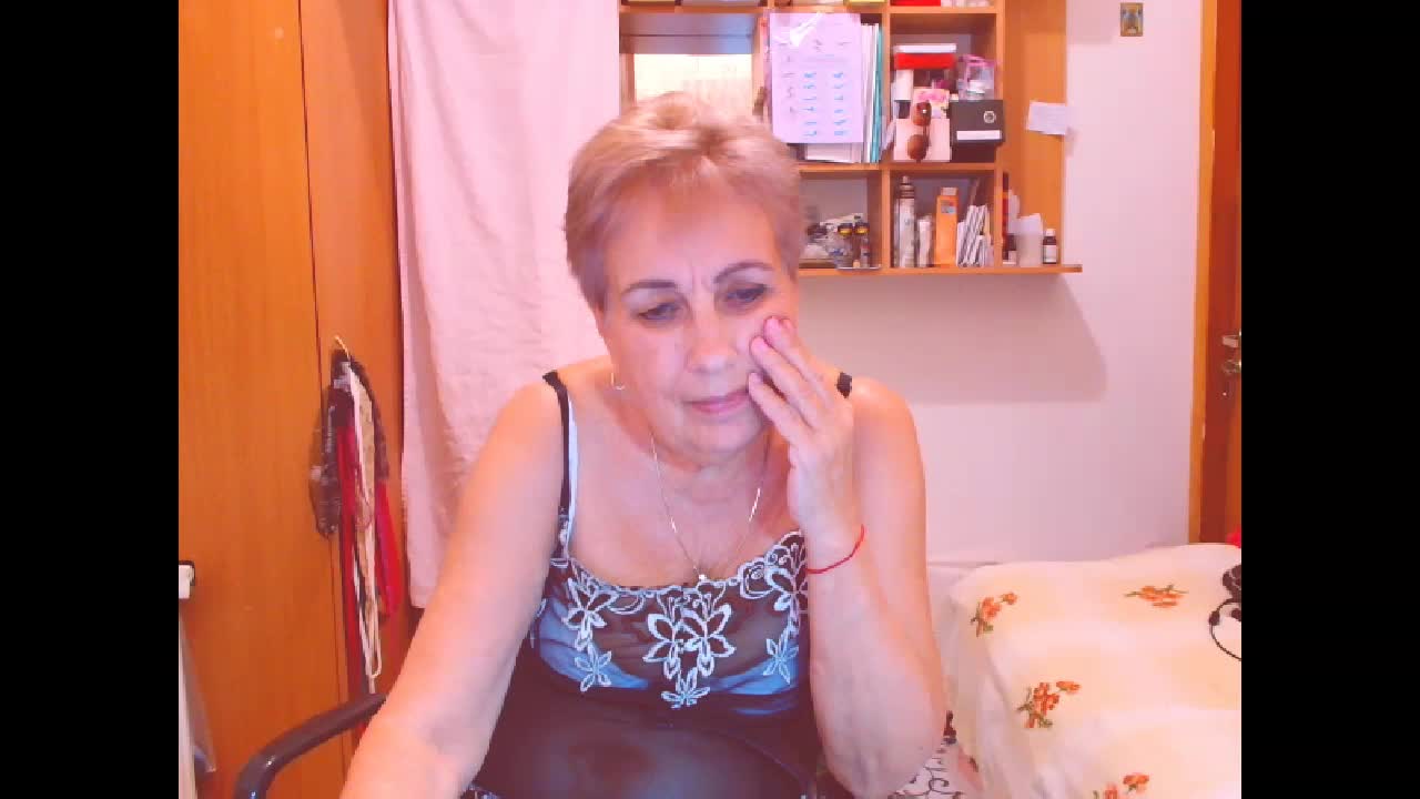 Victoria5643 Cam Model Chat September 27, 2025