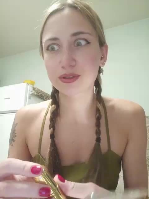 MilkyGirl Cam Model Chat September 27, 2025