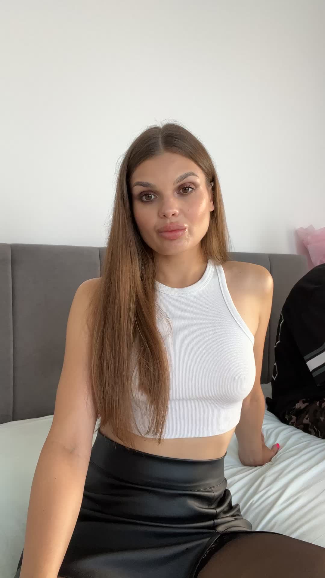 ParaSPB Cam Model Chat September 27, 2025