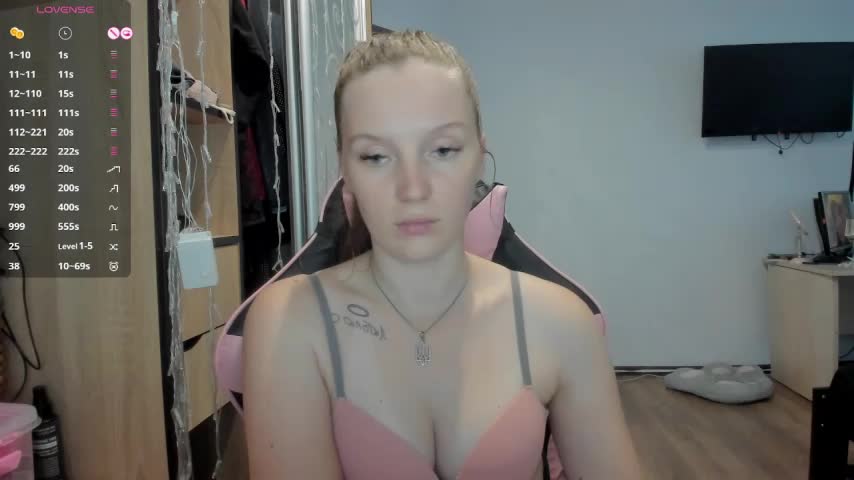 Mary_Blu Cam Model Chat September 27, 2025