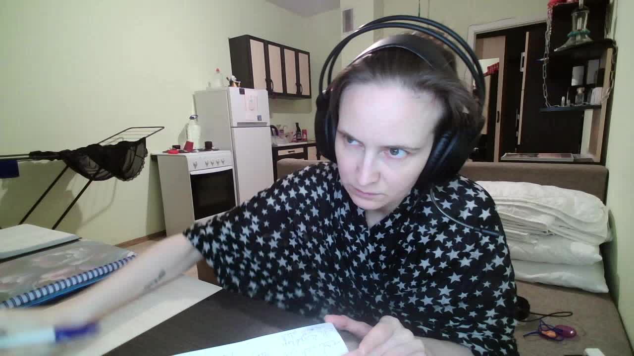 Magretta_Dering Cam Model Chat September 27, 2025