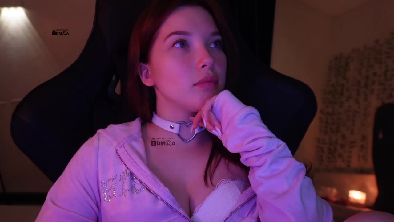 _Q_ Cam Model Chat September 27, 2025