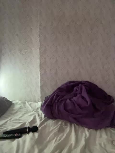 suchka-black- Cam Model Chat September 27, 2025