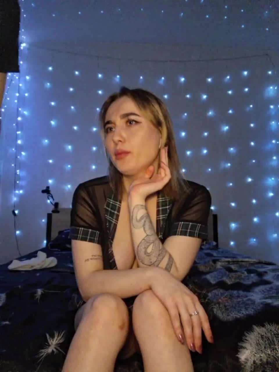 -Molly Cam Model Chat September 27, 2025