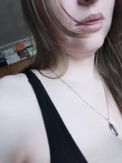 Viktoria-play Cam Model Chat September 27, 2025