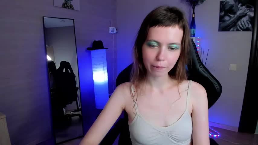 Sangria_Wine Cam Model Chat September 27, 2025