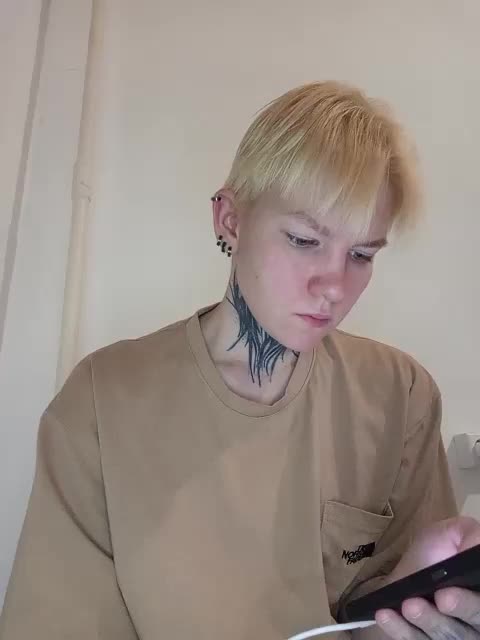 Zhenyya- Cam Model Chat September 27, 2025