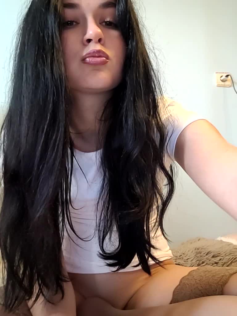 AlisaDoll Cam Model Chat September 27, 2025