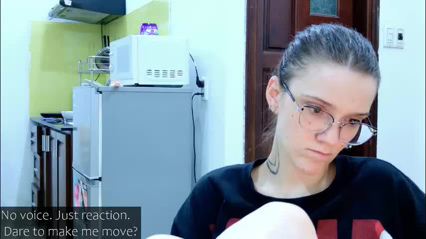 liya_still Cam Model Chat September 27, 2025