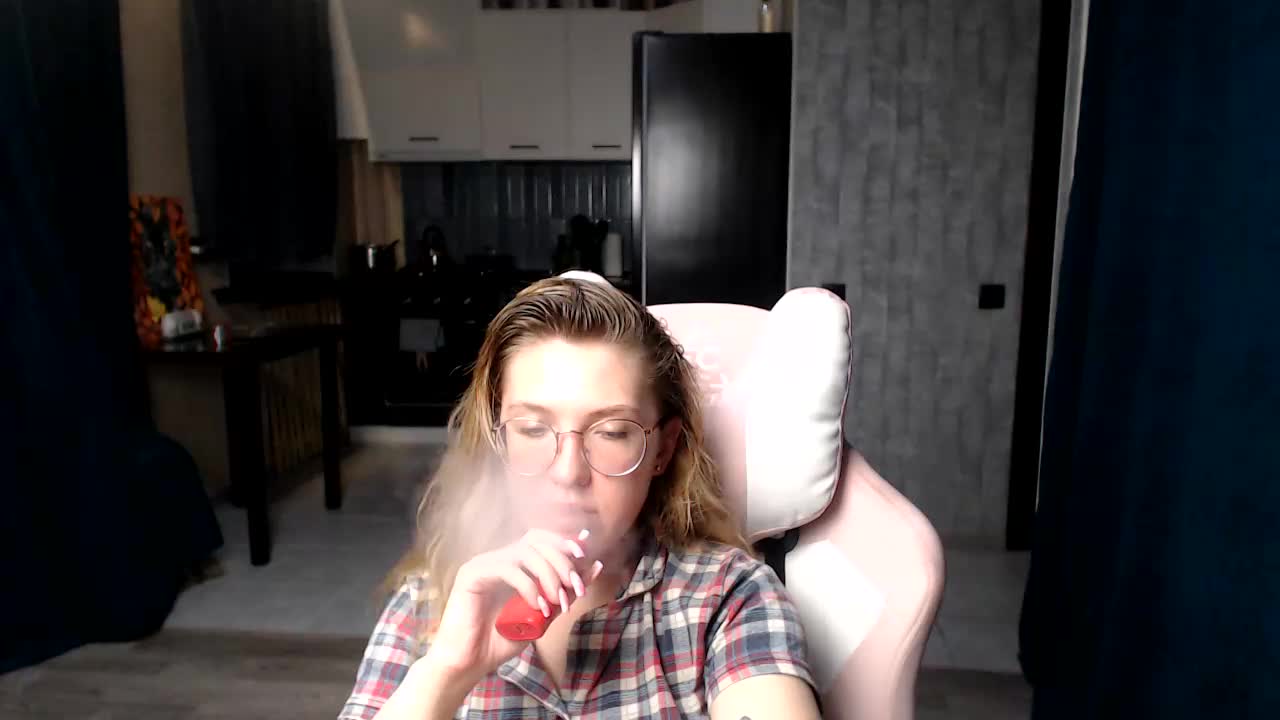 Regimasmile Cam Model Chat September 27, 2025