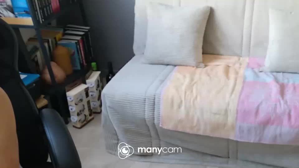 lolacharly Cam Model Chat September 27, 2025