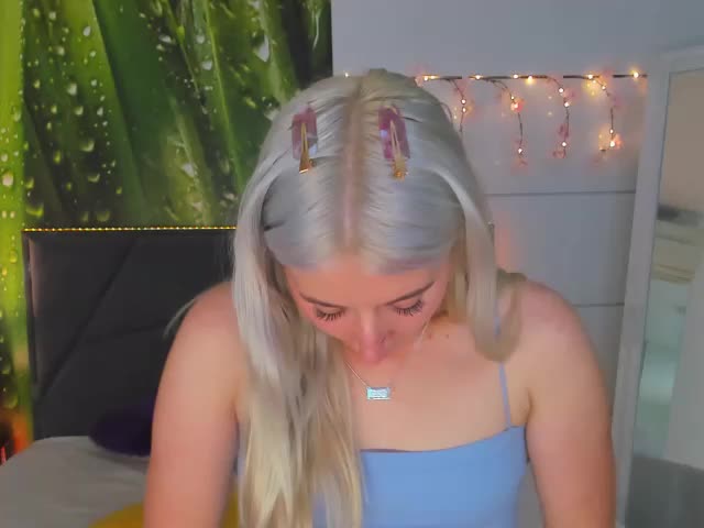 HollyTaillor Cam Model Chat September 27, 2025