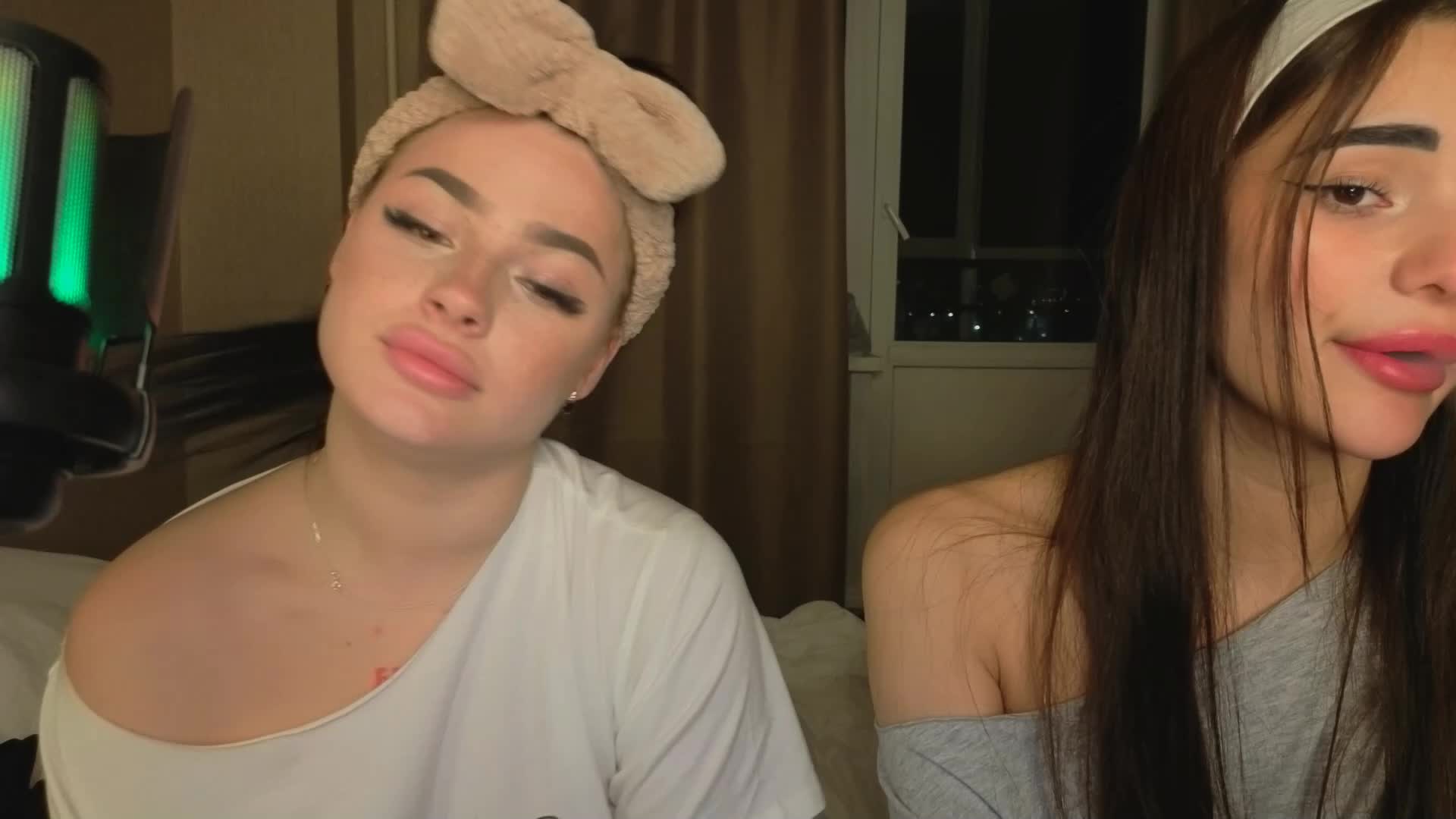 LisaAndDenis Cam Model Chat September 27, 2025