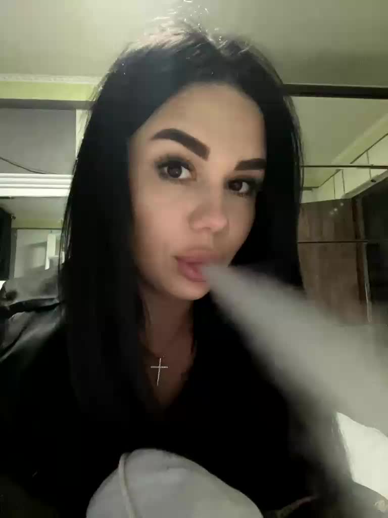 LEYLA_FOXY Cam Model Chat September 27, 2025