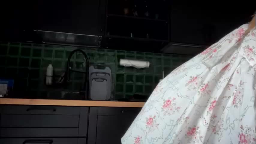 solar_bella Cam Model Chat September 27, 2025