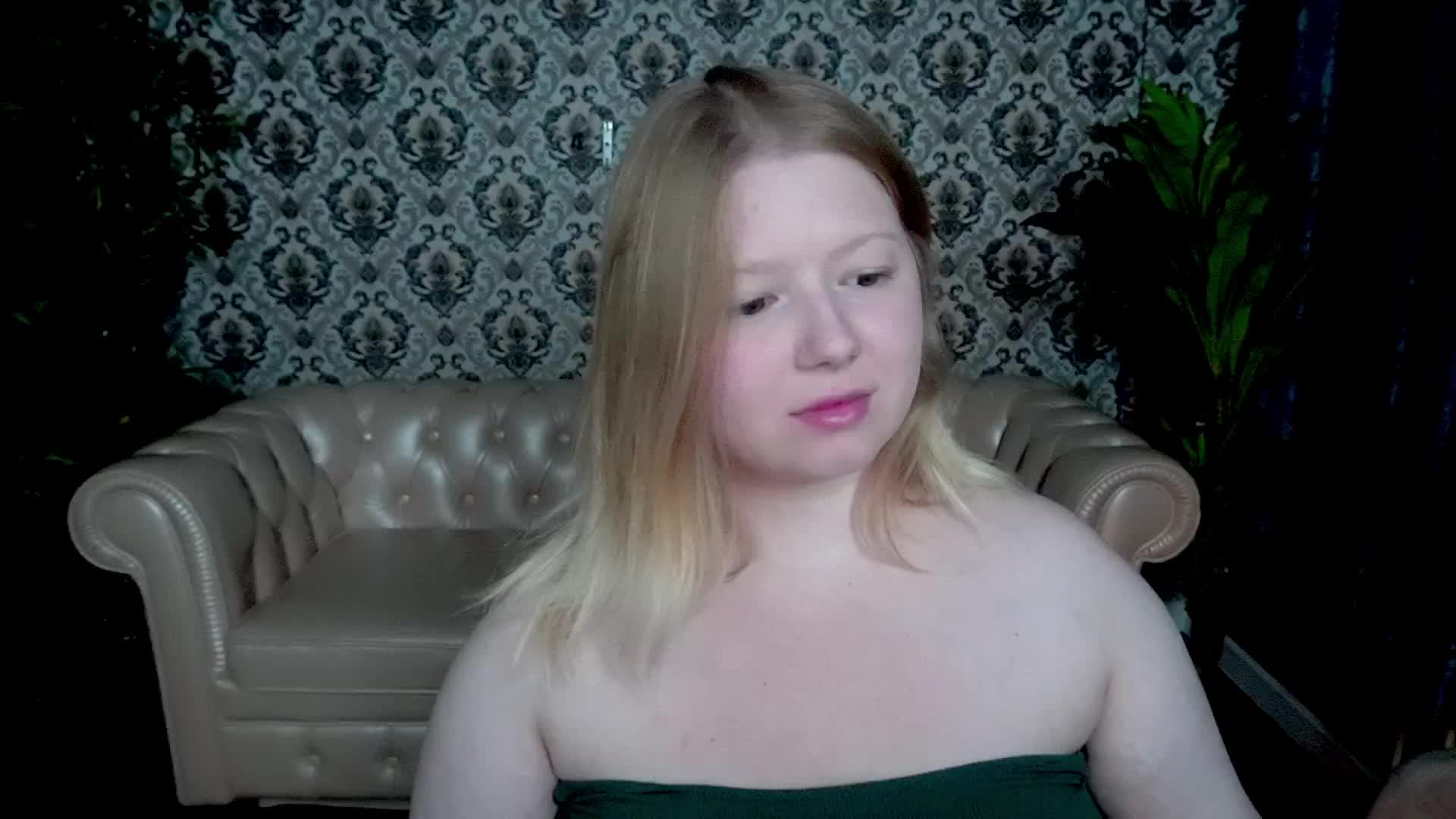 TinkerrBelll Cam Model Chat September 27, 2025