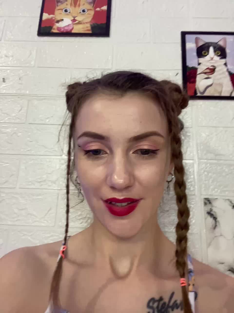 KristinaMoonx Cam Model Chat September 27, 2025