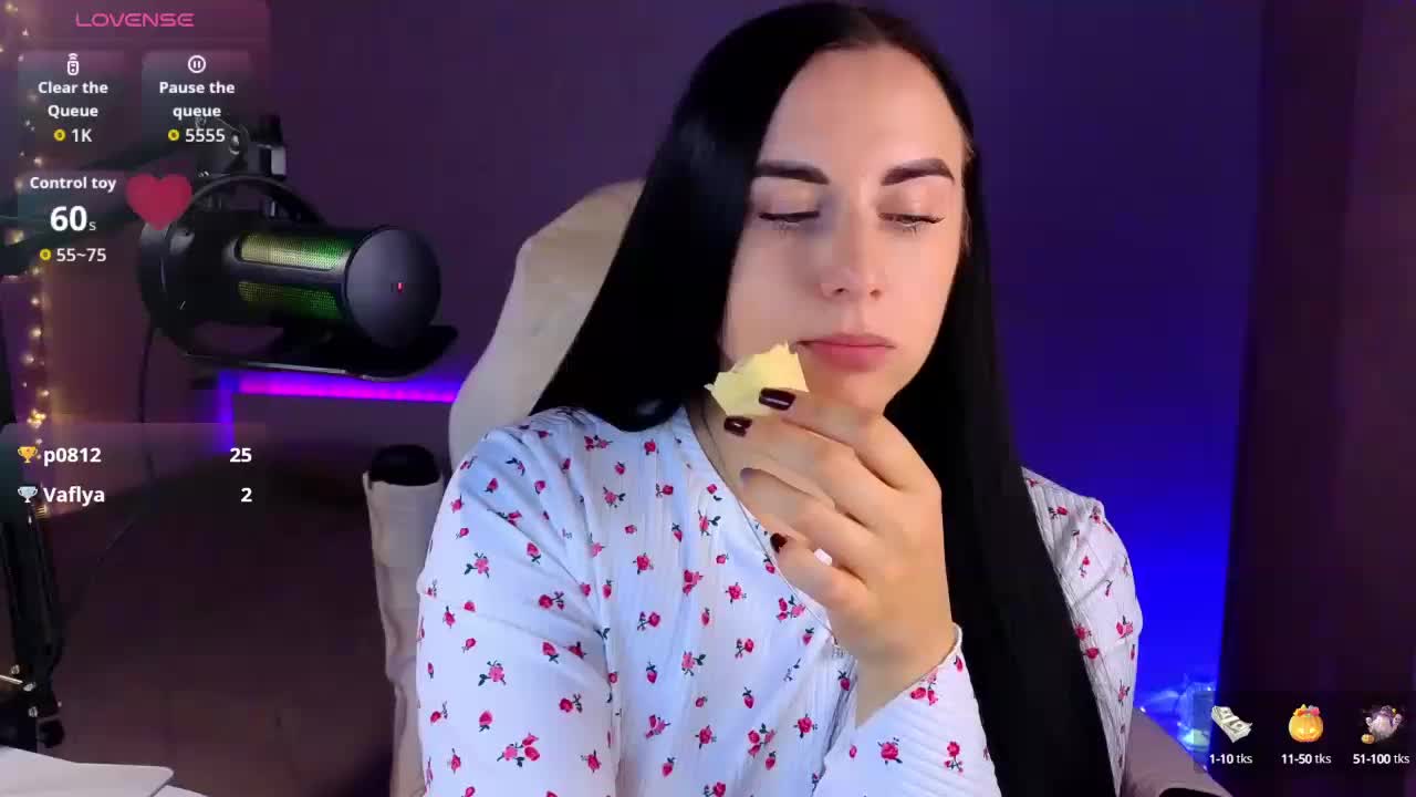 YURIEVNA13 Cam Model Chat September 27, 2025