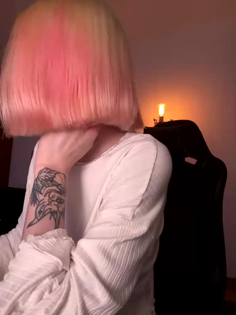 Sexy-Sweets Cam Model Chat September 27, 2025