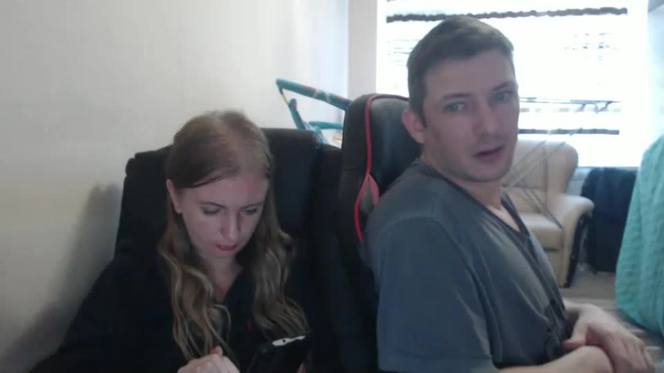 jenisandpeter Cam Model Chat September 27, 2025